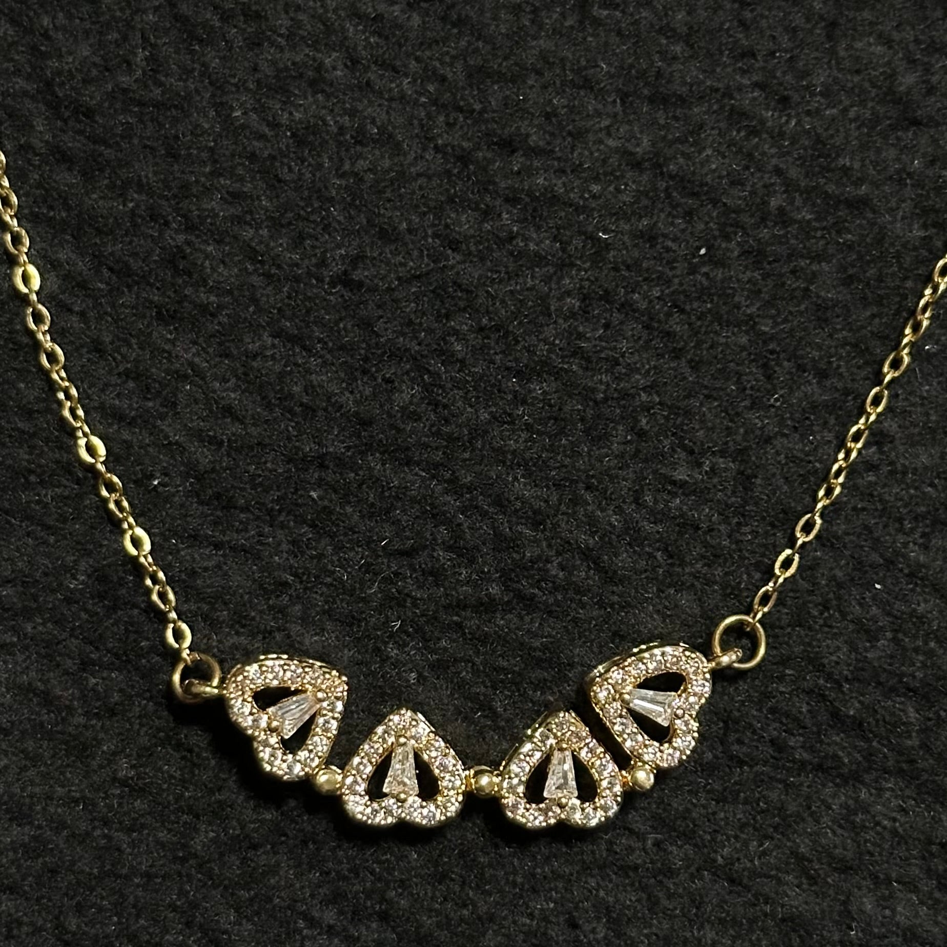FLOWER NECKLACE 18K GOLD PLATED STEEL