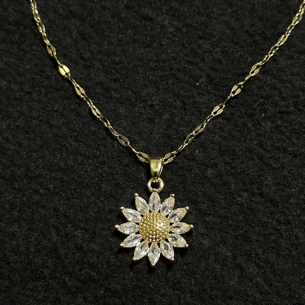 FLOWER NECKLACE 18K GOLD PLATED STEEL